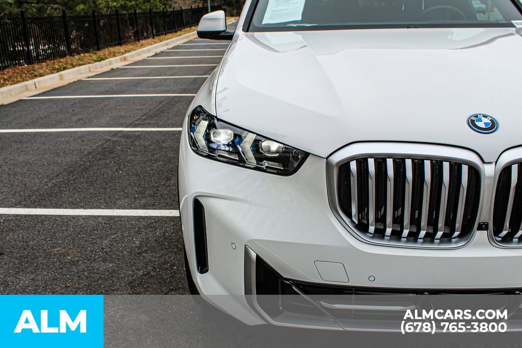 Used 2026 BMW X5 xDrive50e w/ Executive Package image 12