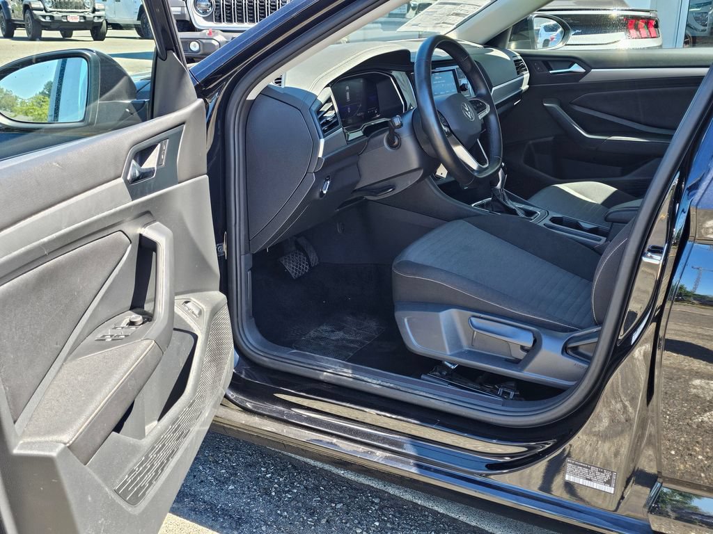 Used 2024 Volkswagen Jetta S FWD image 18