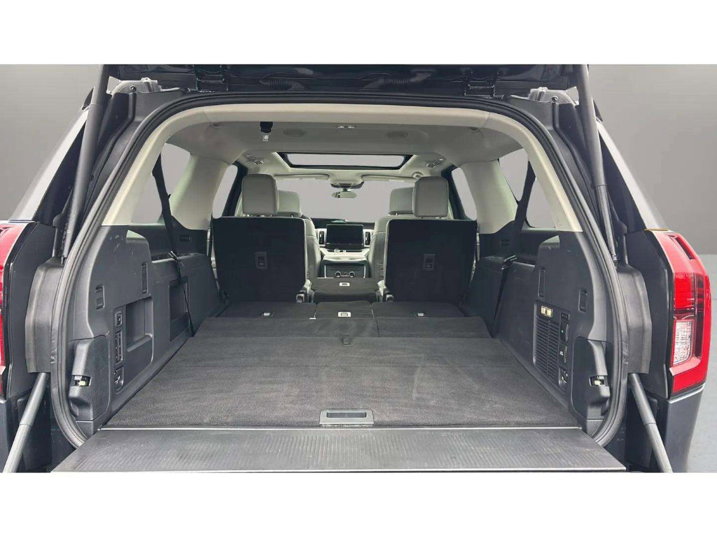 Used 2025 Ford Expedition Max Active image 10