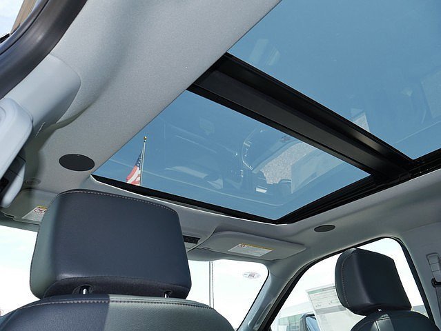 New 2025 Ford F350 Lariat w/ Lariat Ultimate Package image 27