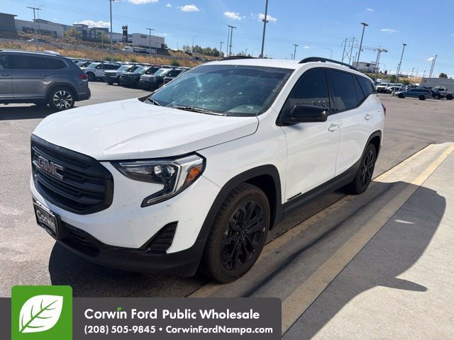 Used 2021 GMC Terrain SLE w/ Driver Convenience Package AWD/4WD image 3