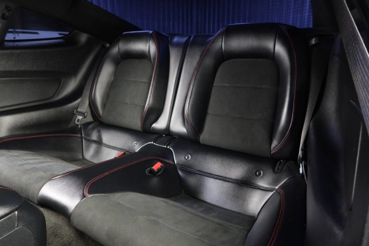 Used 2016 Ford Mustang GT Premium image 17