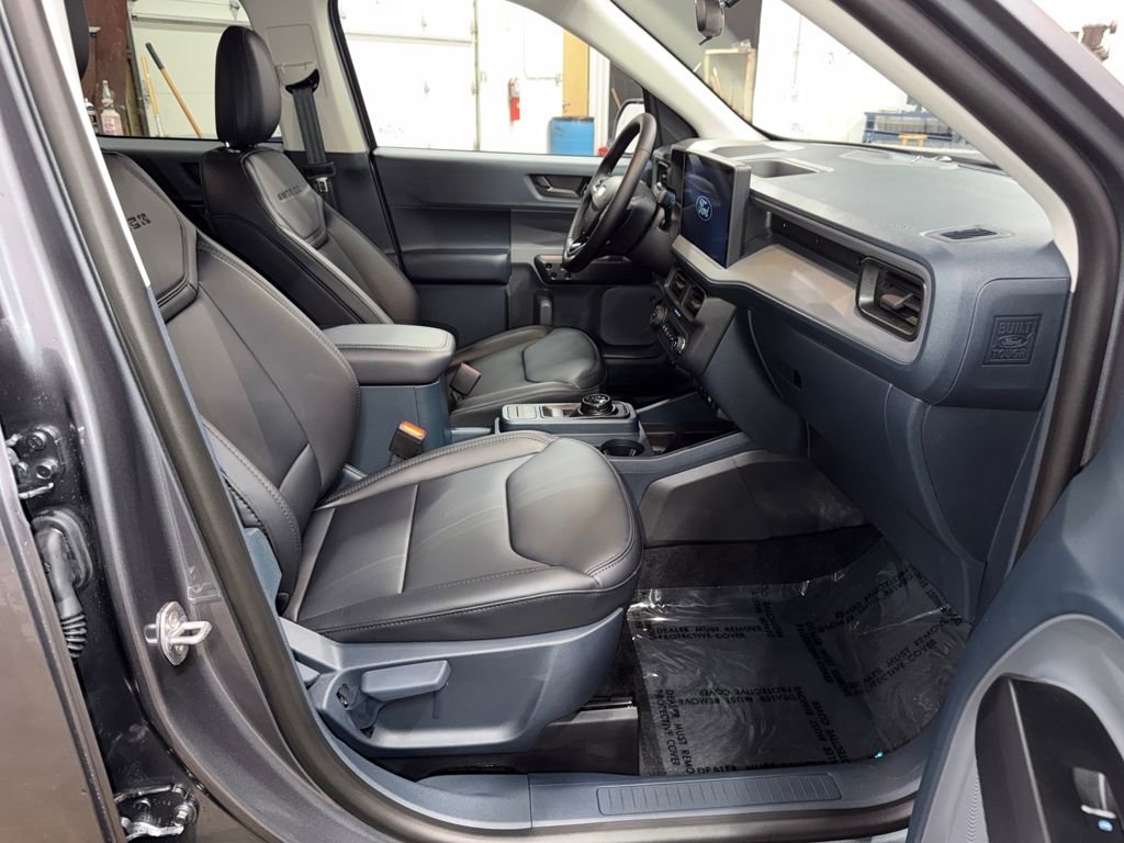 New 2026 Ford Maverick Lariat w/ Black Appearance Package AWD/4WD image 19