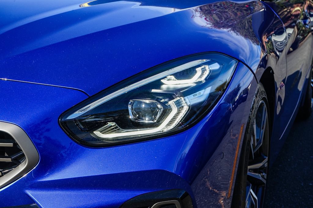 Used 2026 BMW Z4 M40i RWD image 9