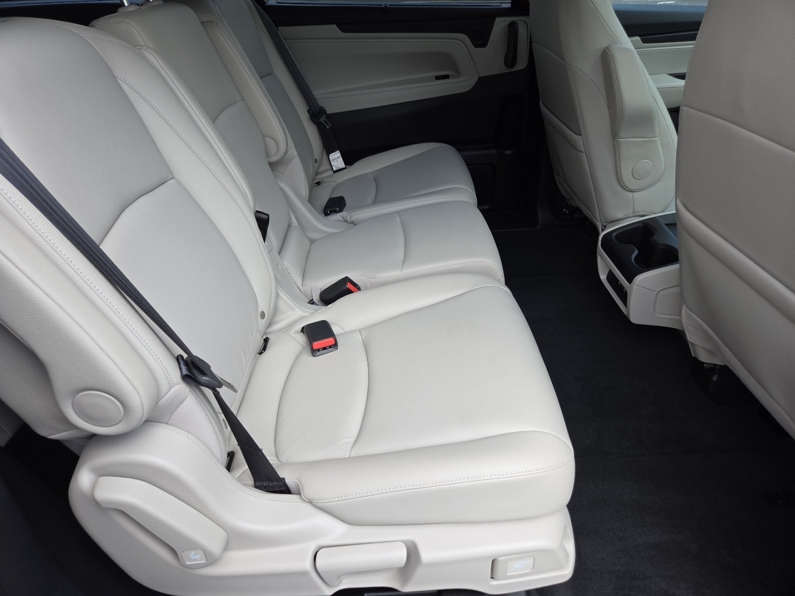 Certified 2026 Honda Odyssey EX-L image 28