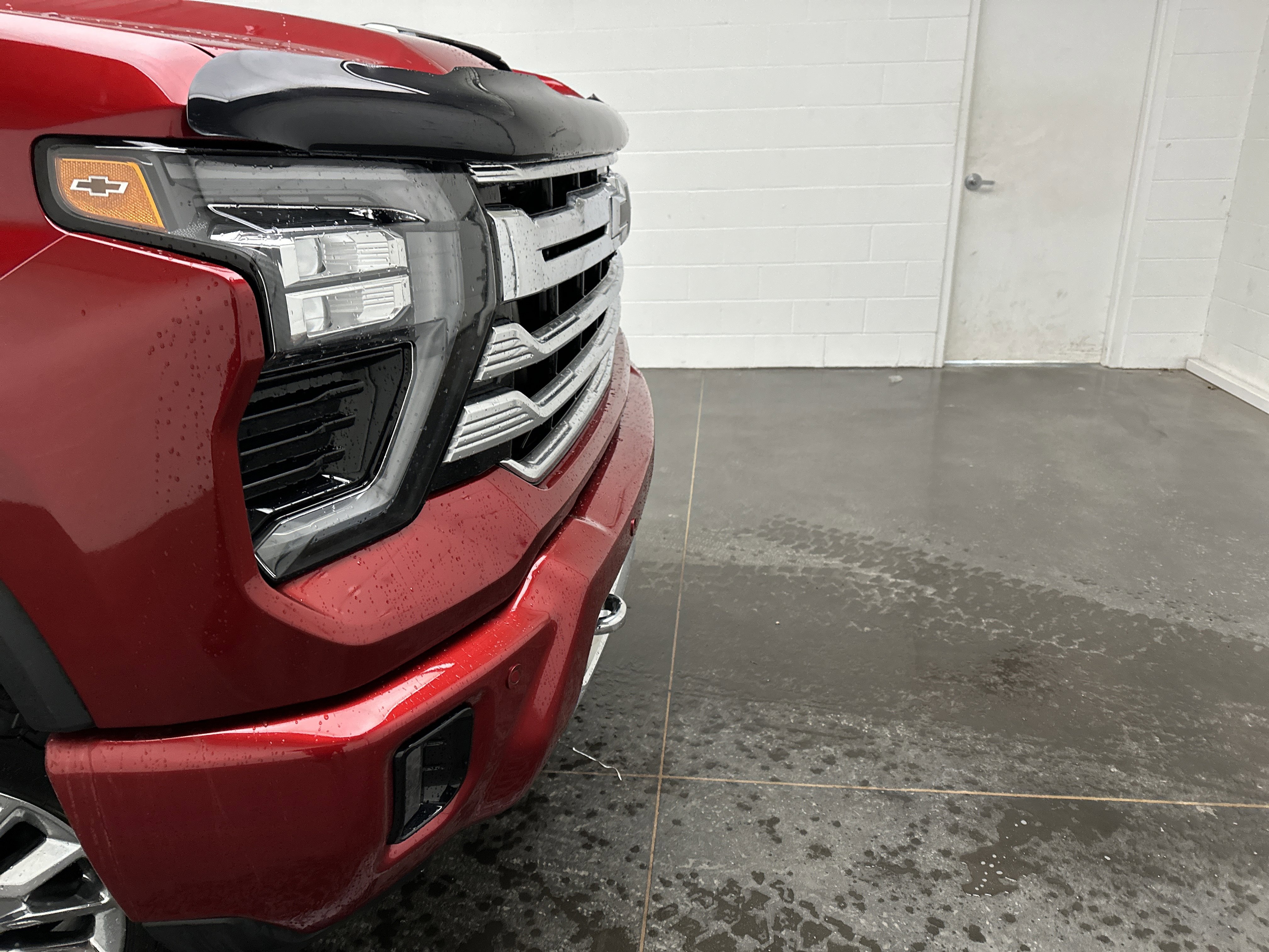 Used 2024 Chevrolet Silverado 3500 High Country w/ High Country Premium Package image 2