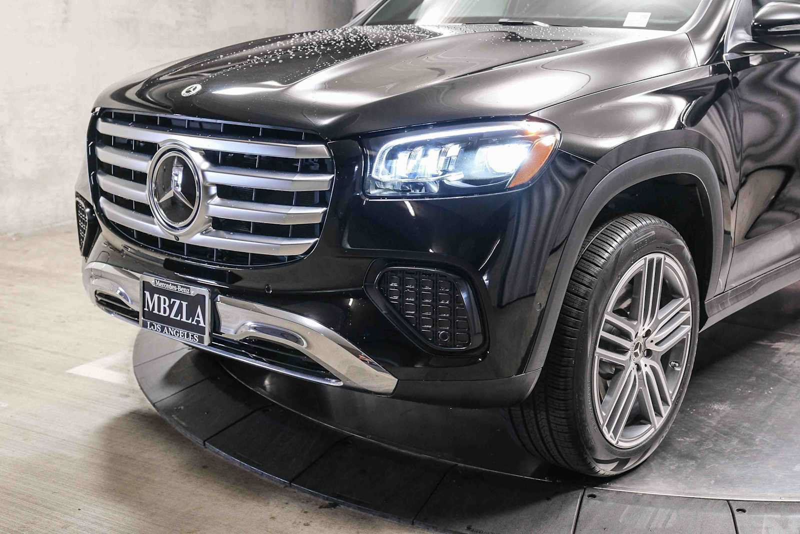 Certified 2024 Mercedes-Benz GLS 450 4MATIC image 11