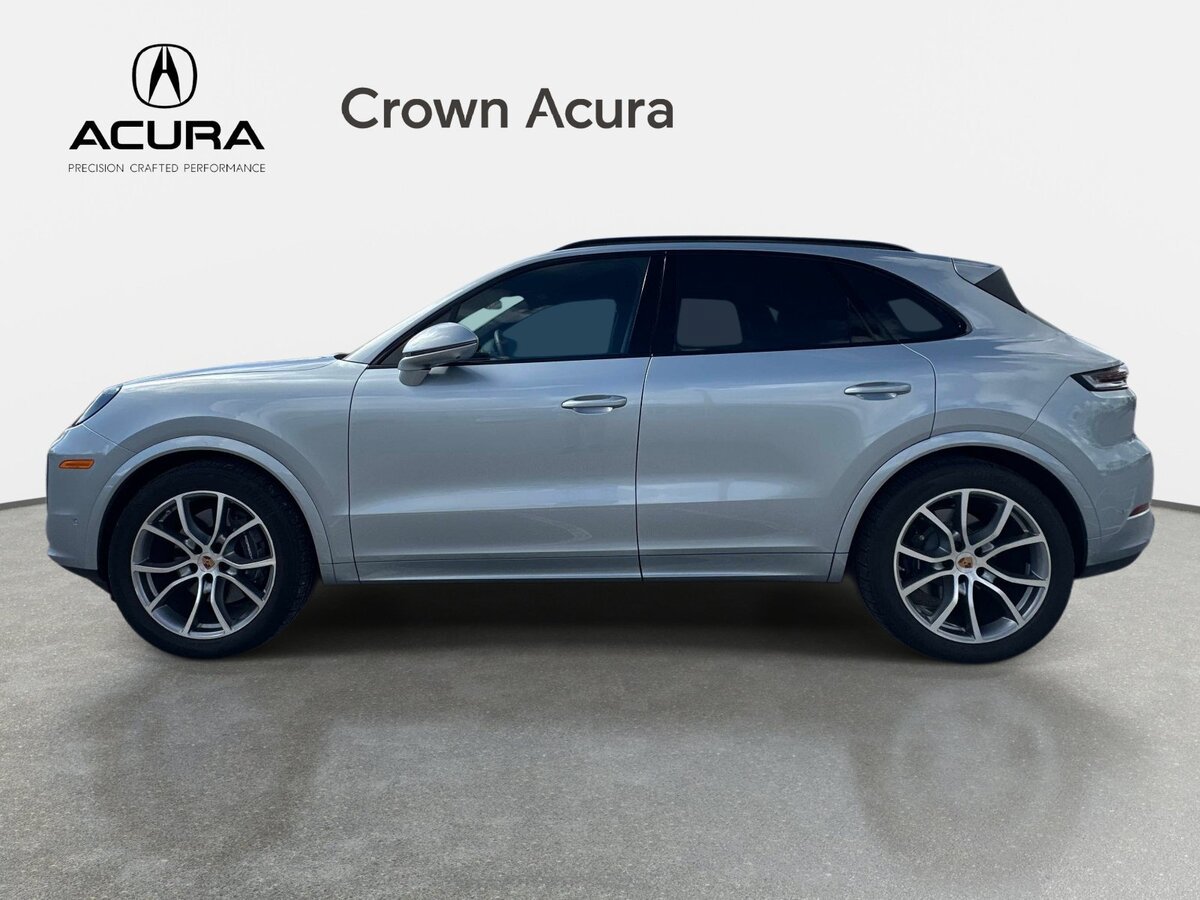 Used 2026 Porsche Cayenne AWD/4WD image 2