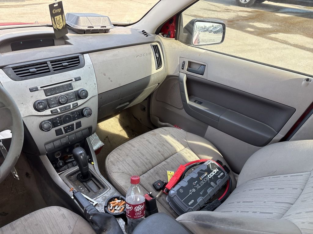 Used 2008 Ford Focus Sedan image 11