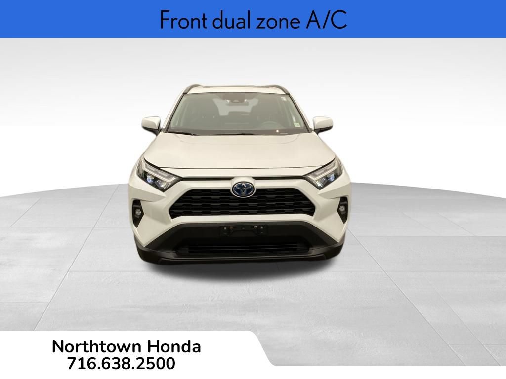 Used 2023 Toyota RAV4 XLE Premium AWD/4WD image 3
