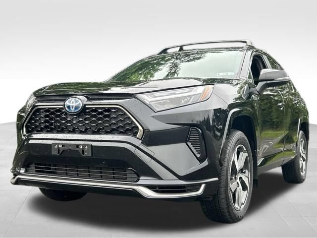 Used 2023 Toyota RAV4 SE w/ Weather & Moonroof Package AWD/4WD image 11