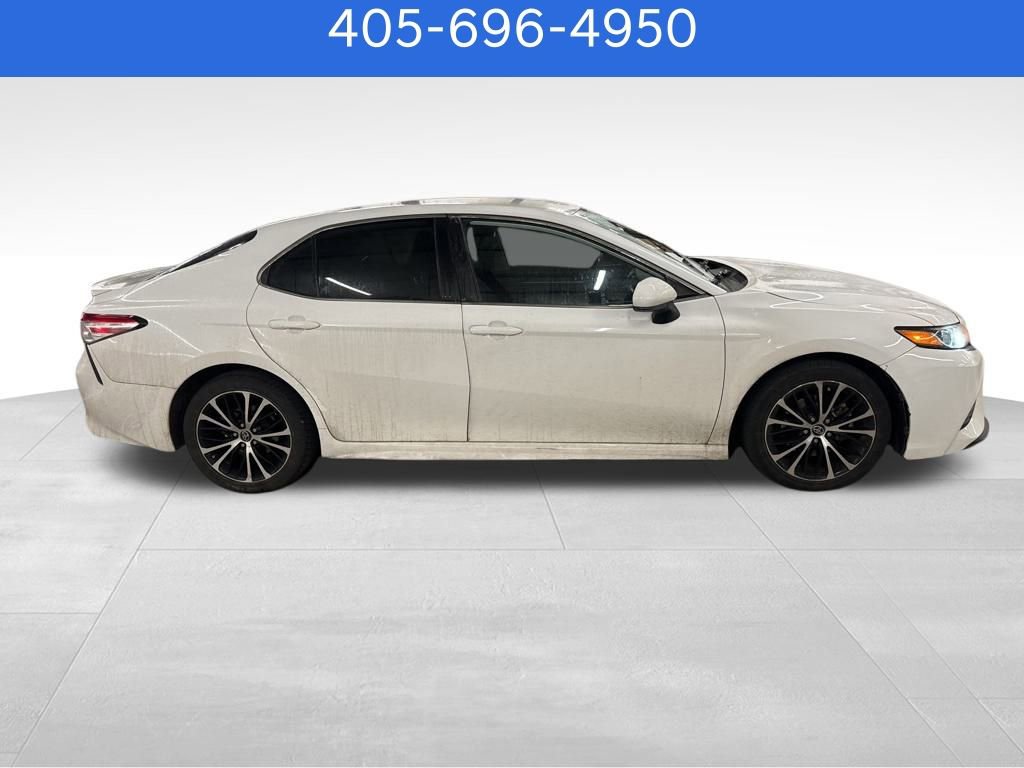 Used 2020 Toyota Camry SE image 7