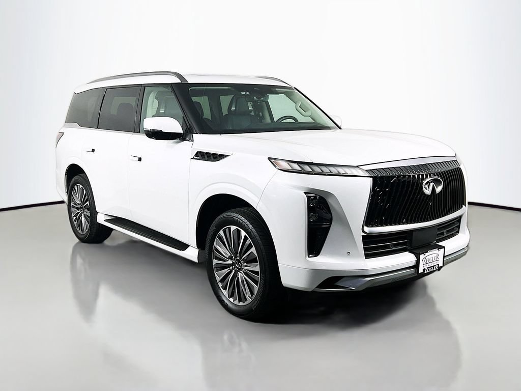 Used 2025 INFINITI QX80 Sensory AWD/4WD image 3