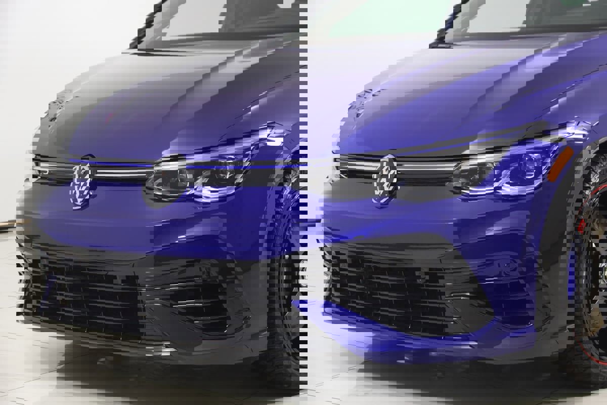 Used 2024 Volkswagen Golf R image 57