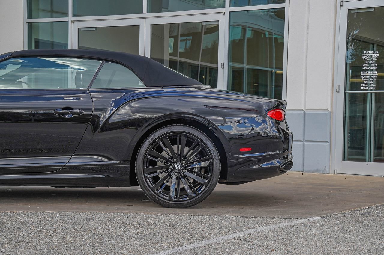 Used 2022 Bentley Continental GT Speed image 12