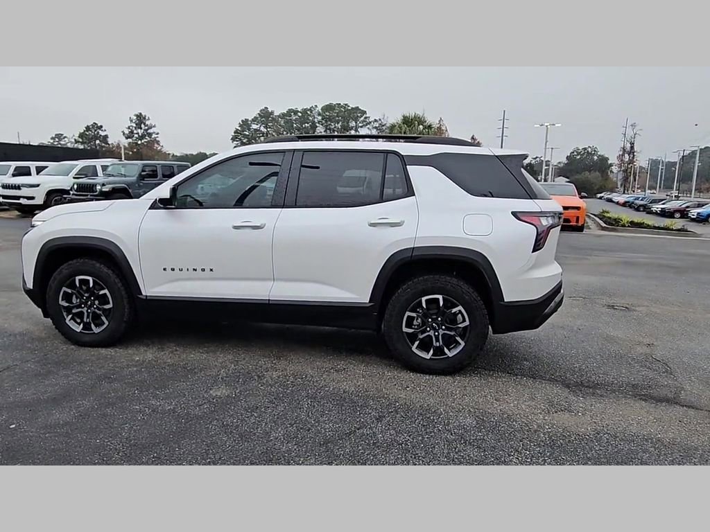 Used 2025 Chevrolet Equinox ACTIV w/ Safety and Technology Package image 28