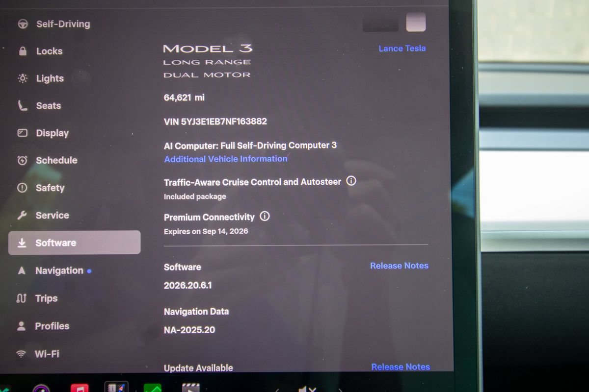 Used 2022 Tesla Model 3 Long Range AWD/4WD image 28