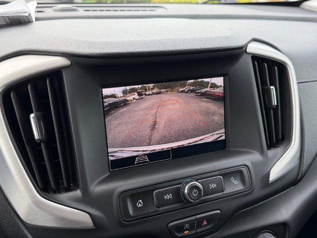 Used 2024 GMC Terrain SLE FWD image 24