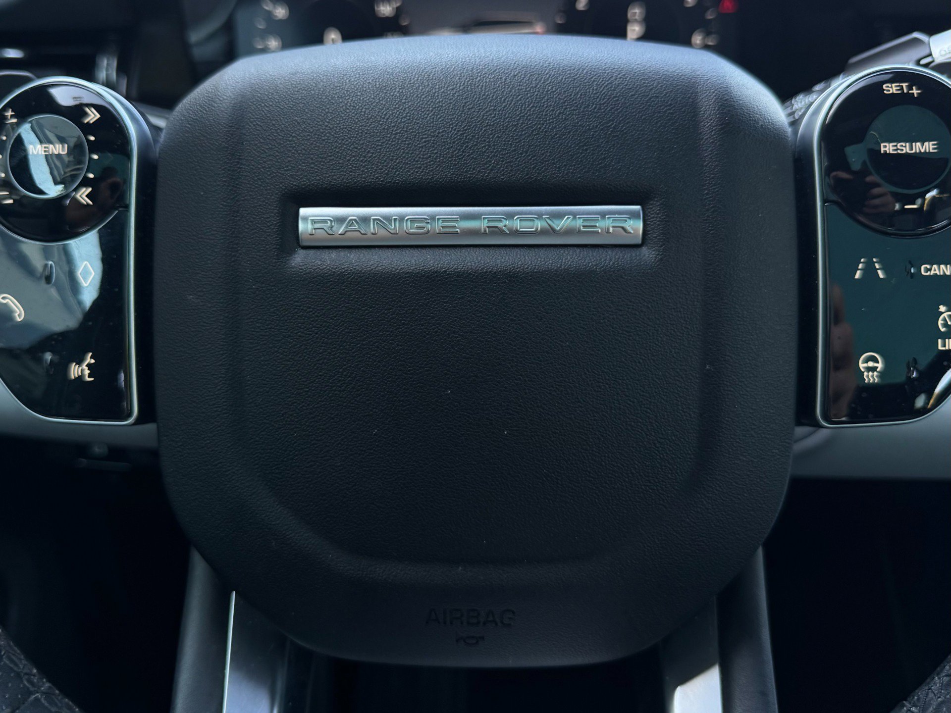 Used 2020 Land Rover Range Rover Evoque R-Dynamic SE image 64