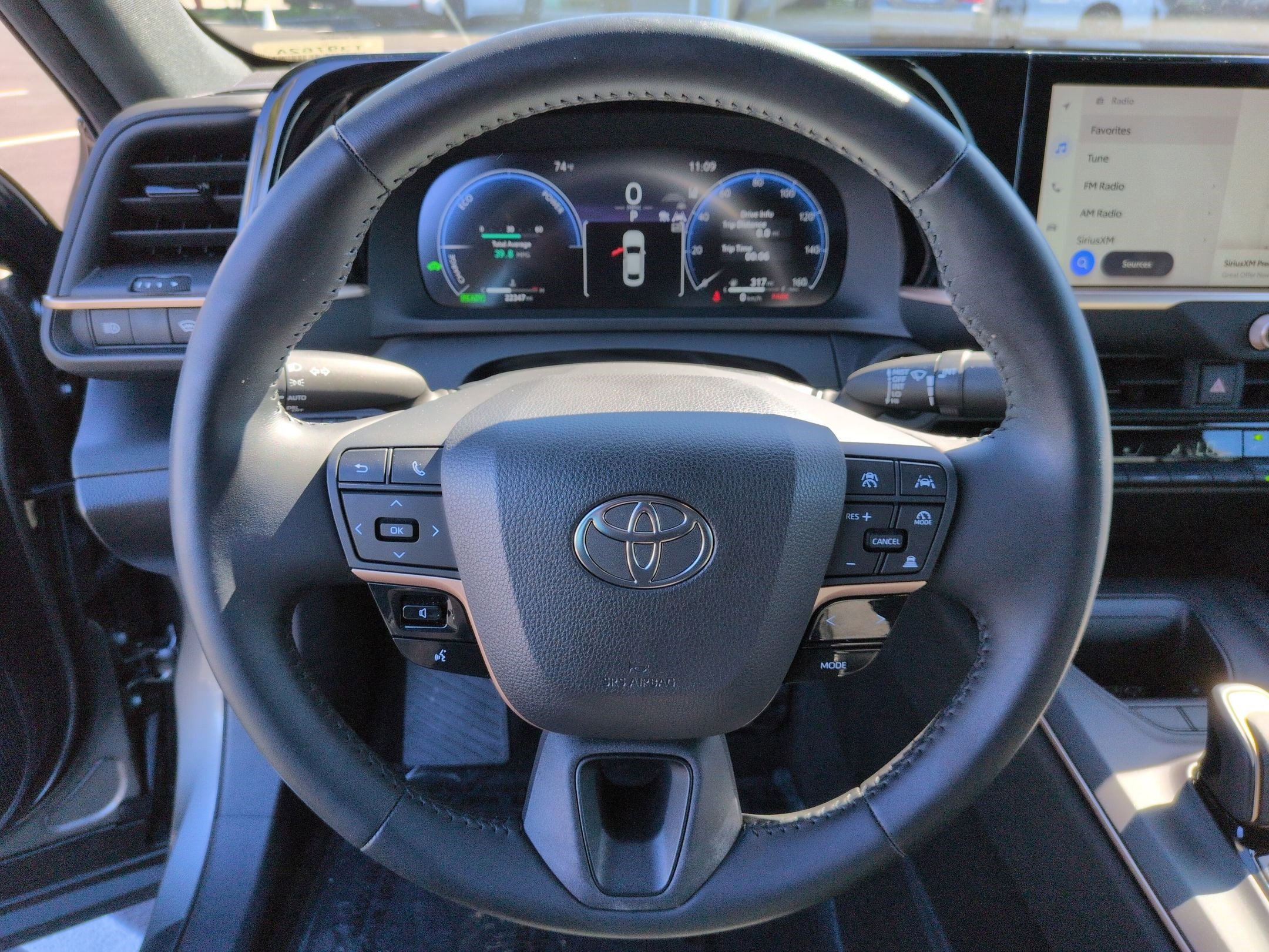 Used 2023 Toyota Crown XLE image 18