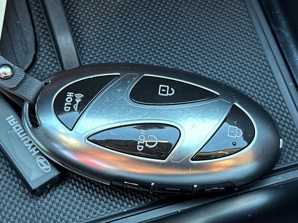 New 2025 Hyundai Sonata Limited image 33