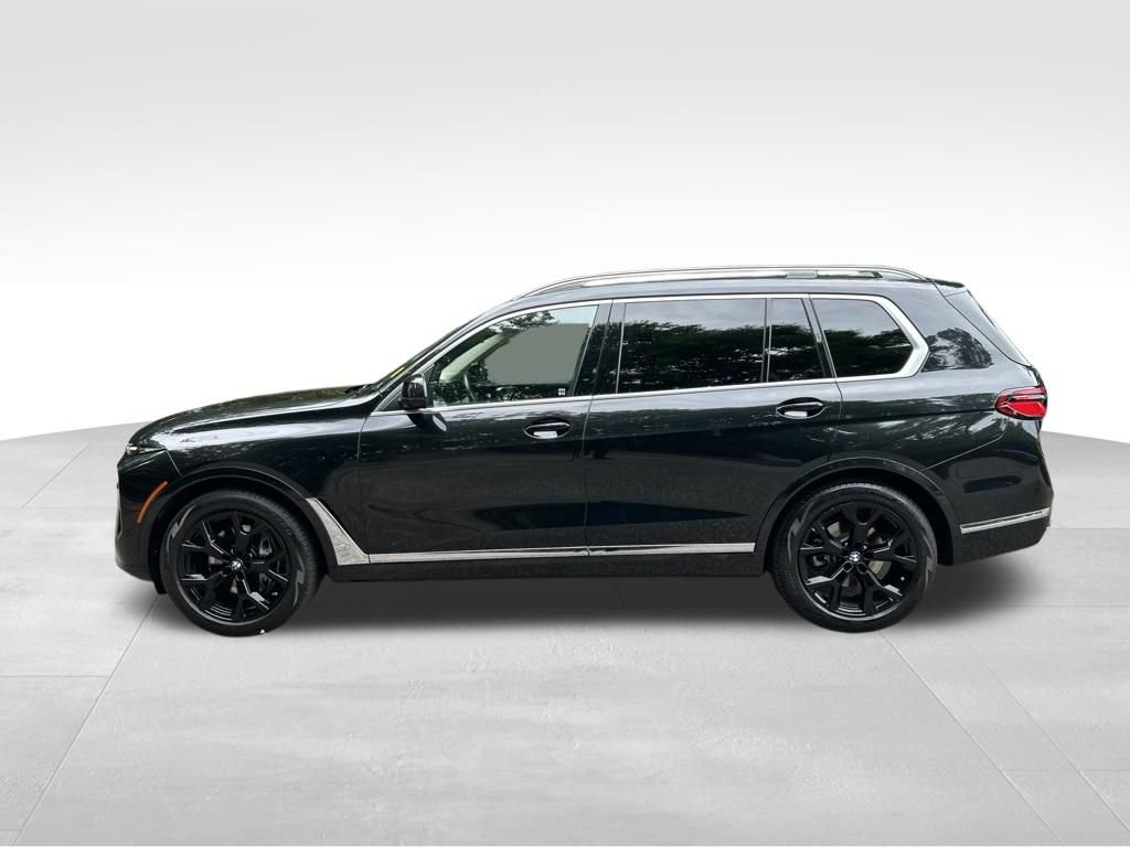 Used 2024 BMW X7 xDrive40i AWD/4WD image 2