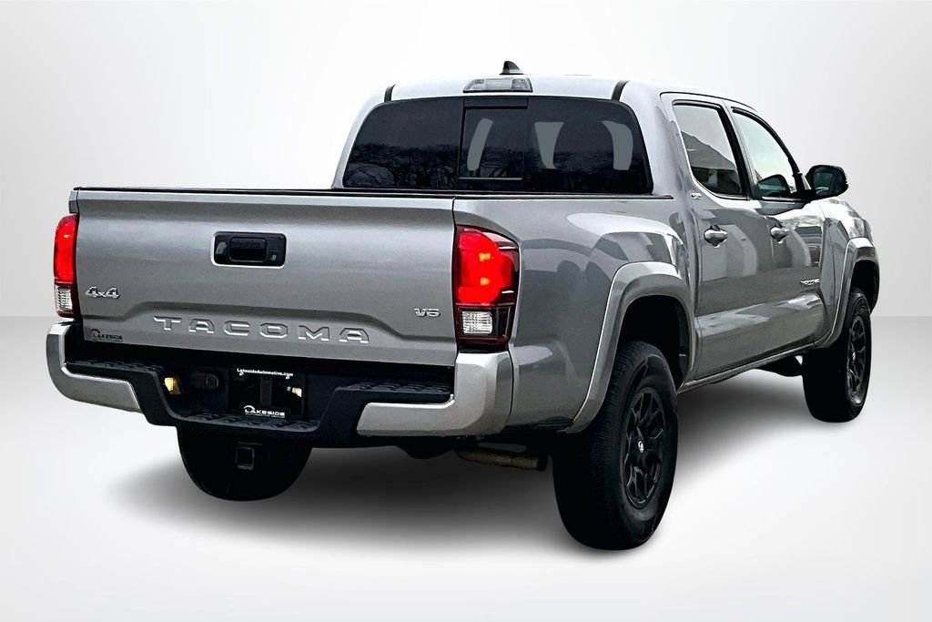 Used 2021 Toyota Tacoma SR5 w/ Technology Package image 5