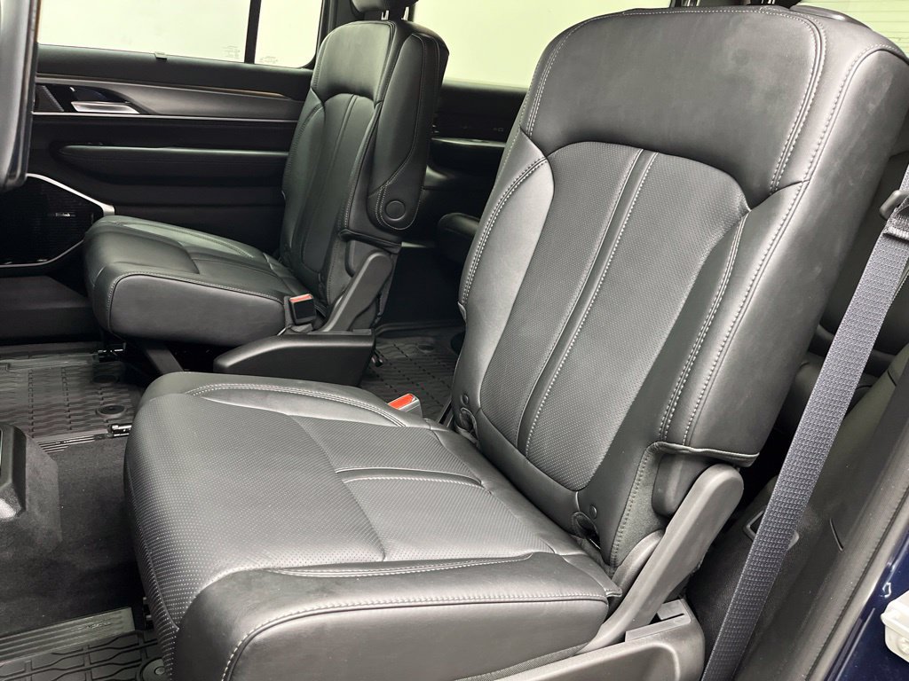 New 2026 Jeep Grand Wagoneer Limited AWD/4WD image 6