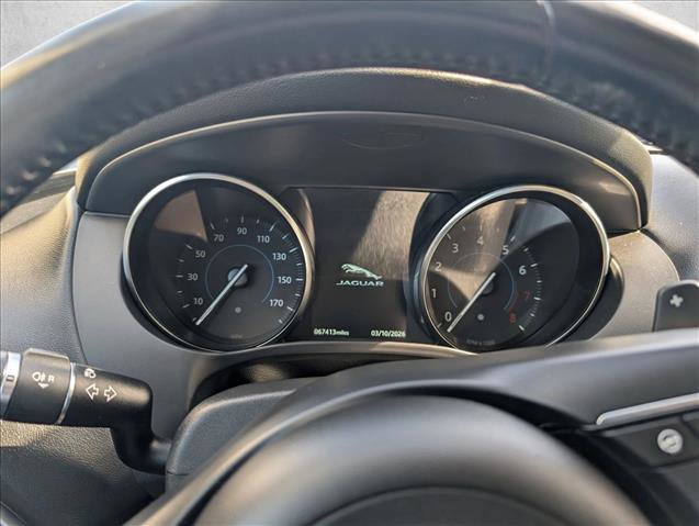 Used 2019 Jaguar F-PACE Premium image 12