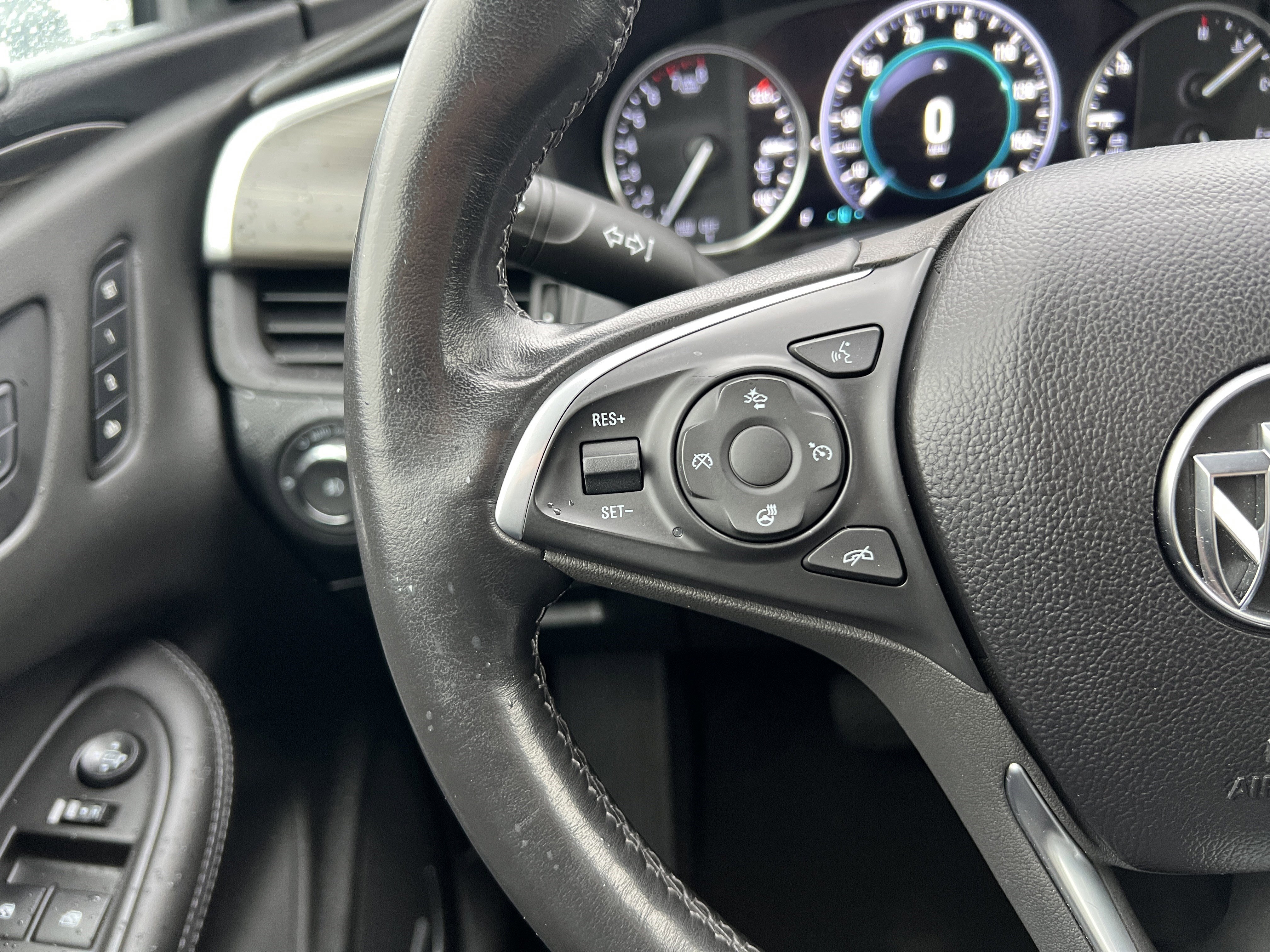 Used 2019 Buick Envision Premium w/ LPO, Active Package image 26