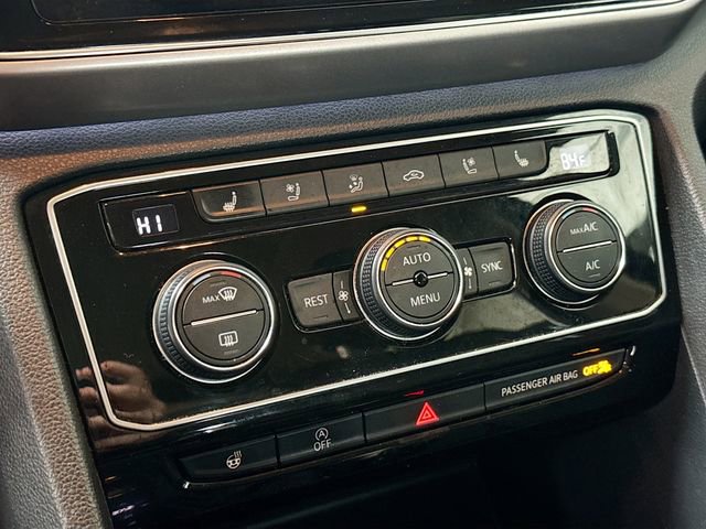 Used 2018 Volkswagen Atlas SEL Premium image 16