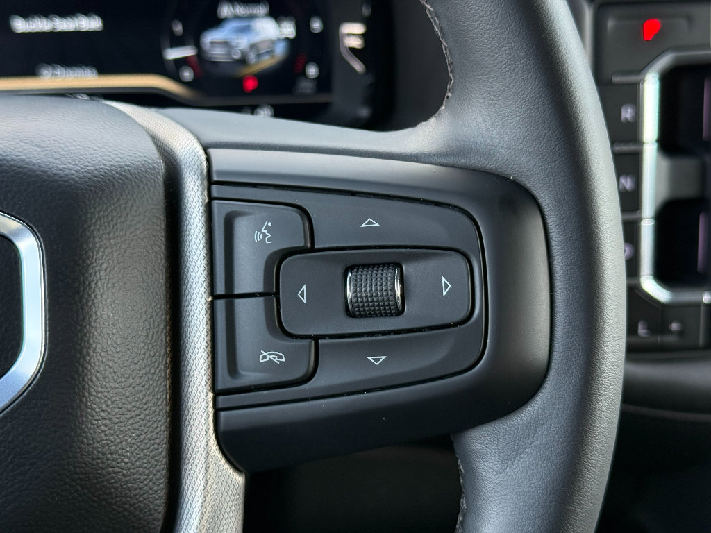 Used 2024 GMC Yukon XL Denali image 39