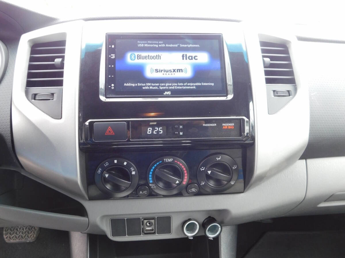 Used 2013 Toyota Tacoma PreRunner w/ SR5 Pkg RWD image 10