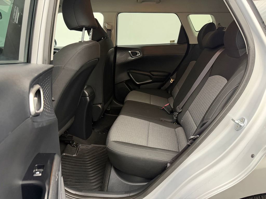 Used 2020 Kia Soul S image 13