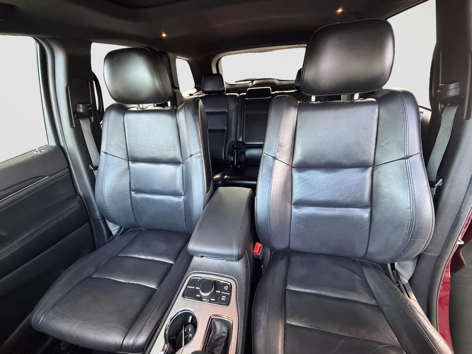 Used 2019 Jeep Grand Cherokee Limited AWD/4WD image 13
