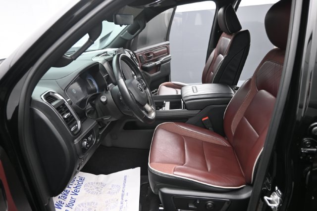 Used 2025 RAM 1500 Limited AWD/4WD image 18