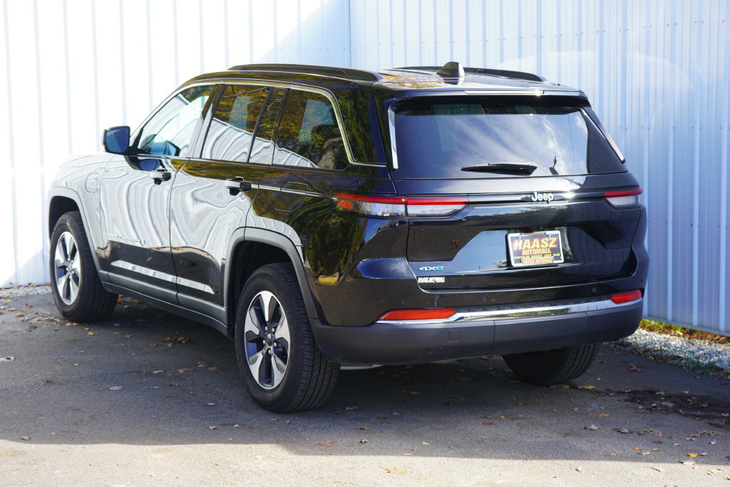 Used 2024 Jeep Grand Cherokee Limited 4xe AWD/4WD image 4