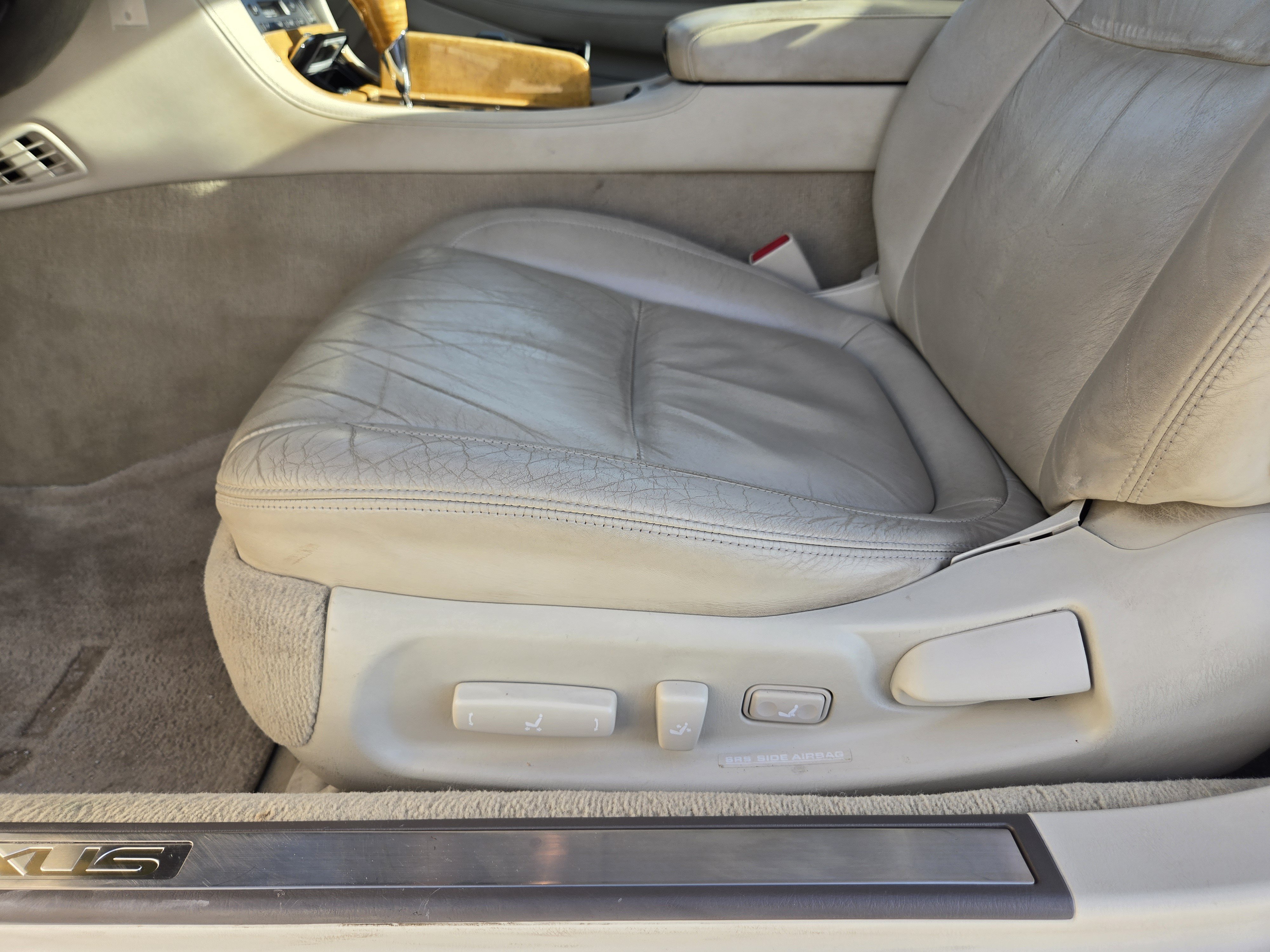 Used 2002 Lexus SC 430 Convertible RWD image 24