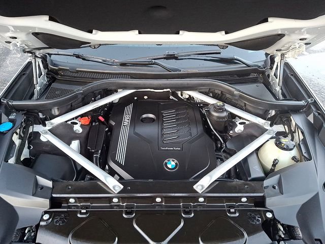 Used 2020 BMW X7 xDrive40i w/ Executive Package image 30