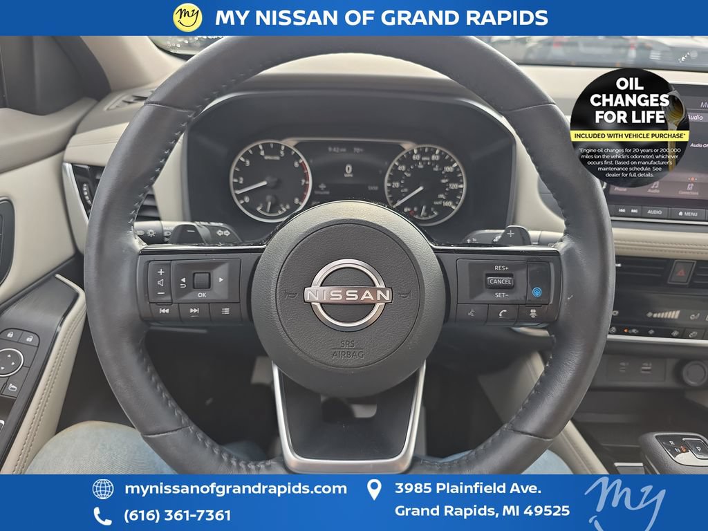 Used 2023 Nissan Rogue SL AWD/4WD image 15