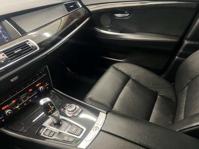 Used 2010 BMW 550i Gran Turismo xDrive AWD/4WD image 27