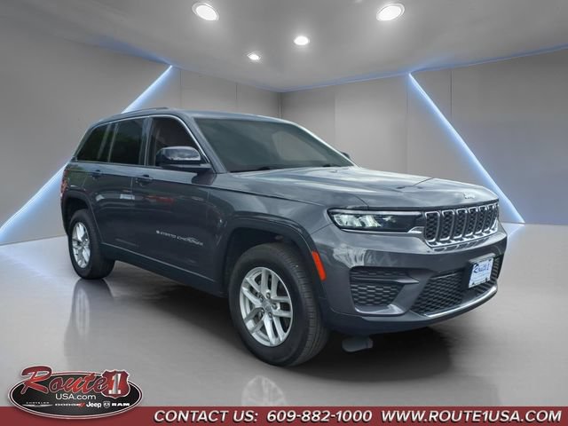 Used 2024 Jeep Grand Cherokee Laredo X AWD/4WD image 1