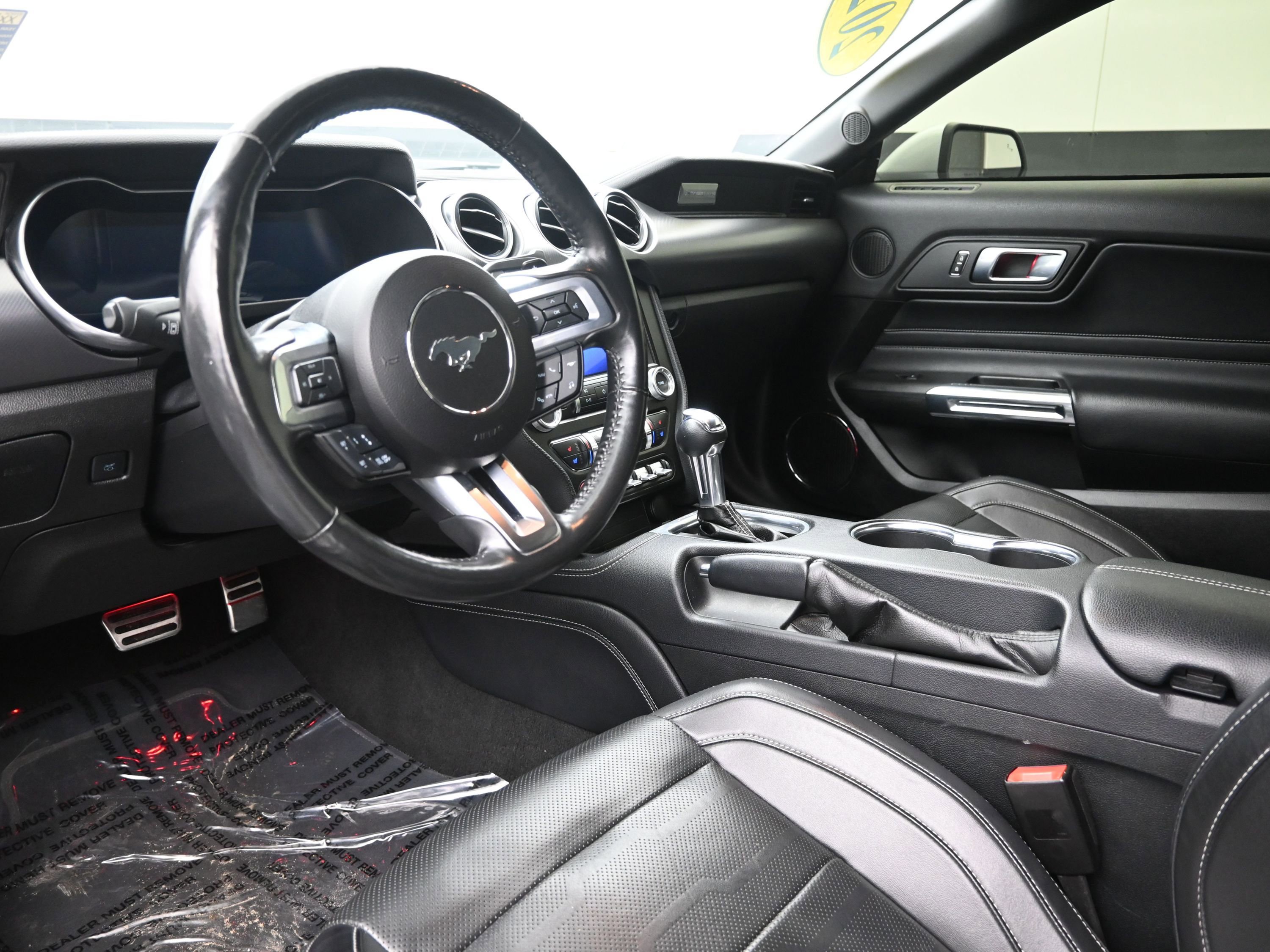 Used 2022 Ford Mustang GT Premium w/ Equipment Group 401A RWD image 10