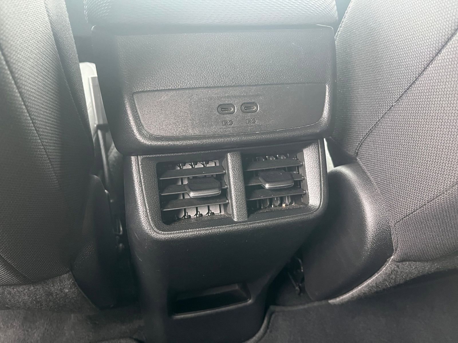 Used 2025 Chevrolet Equinox LT image 23