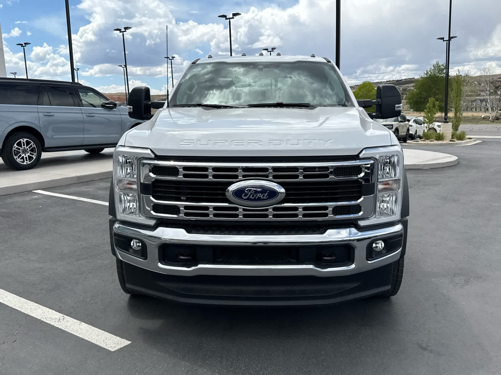 New 2026 Ford F550 4x4 Crew Cab Super Duty w/ XL Chrome Package image 4