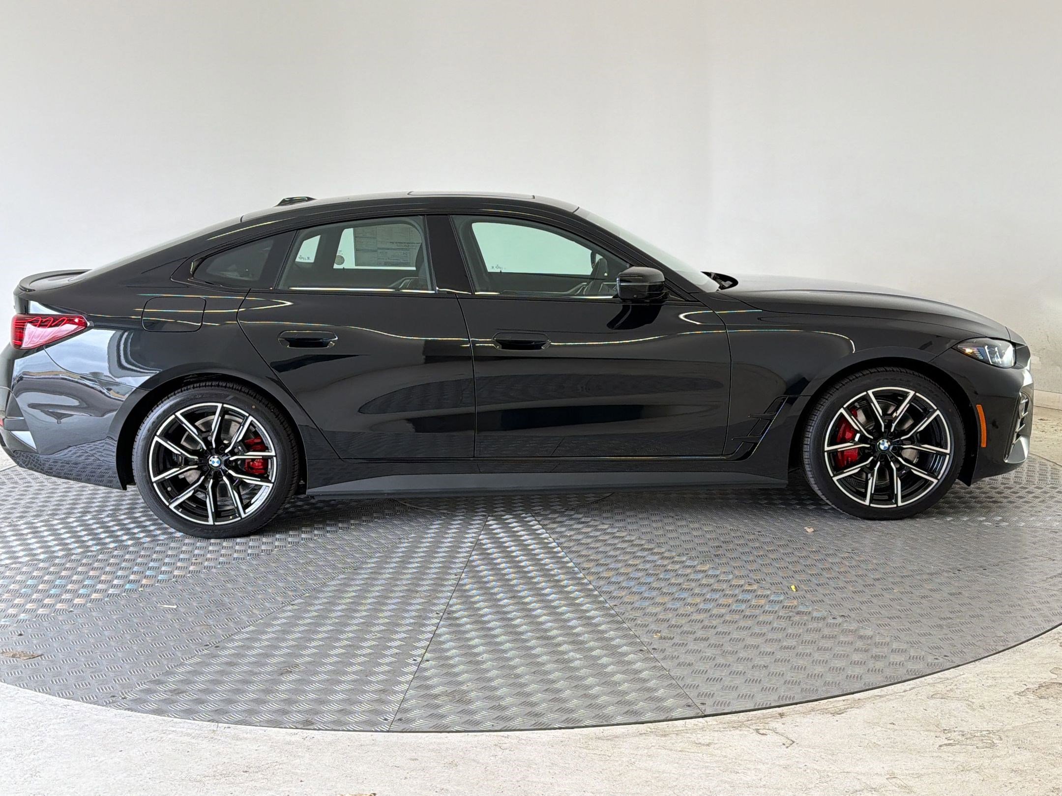 New 2026 BMW i4 xDrive40i w/ M Sport Package AWD/4WD image 8
