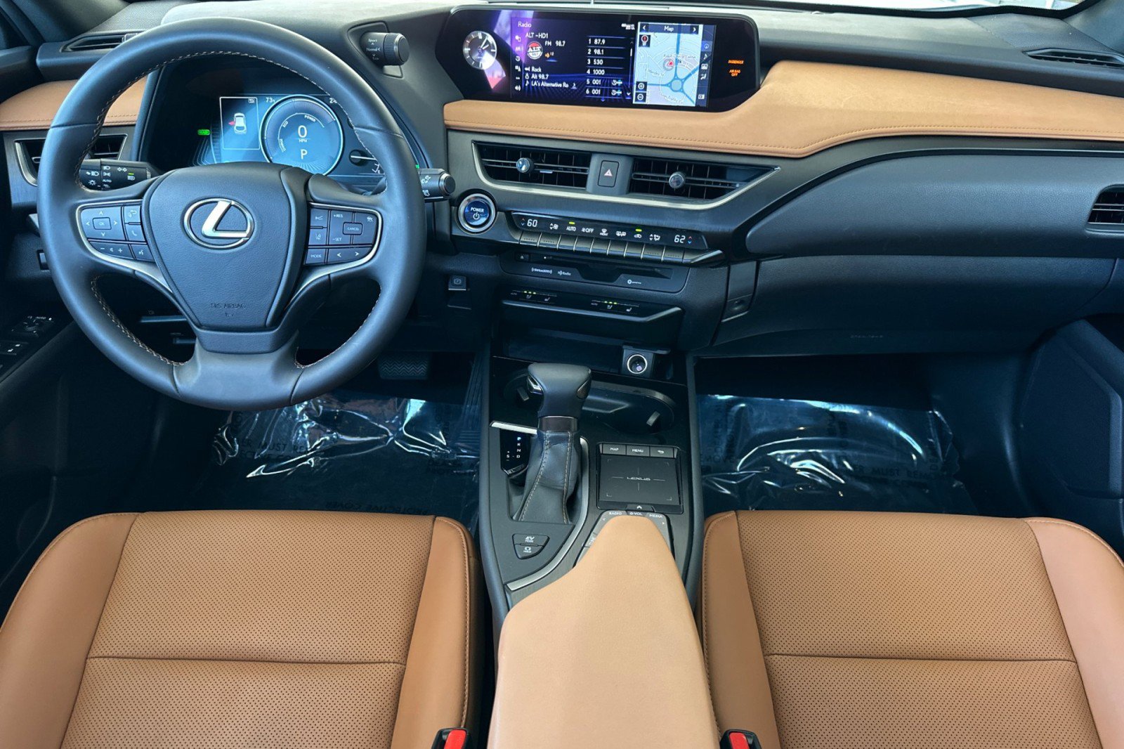 Used 2019 Lexus UX 250h w/ Accessory Package 2 AWD/4WD image 6