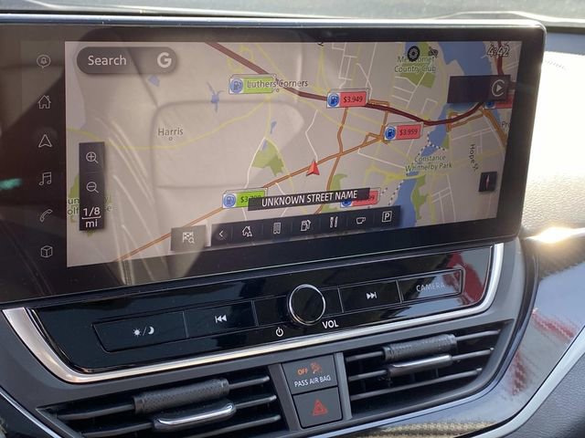 Used 2024 Nissan Altima 2.5 SR w/ SR Premium Package image 12