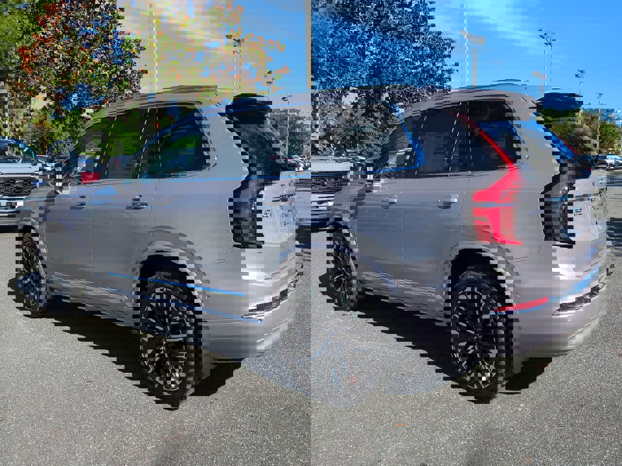 New 2026 Volvo XC90 T8 Plus image 6