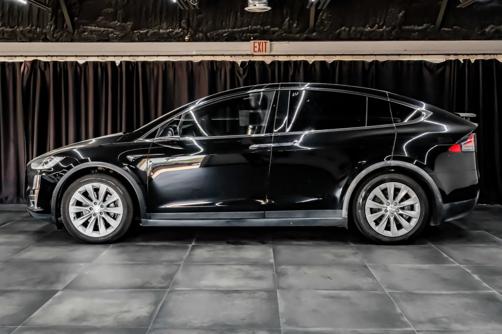 Used 2020 Tesla Model X Long Range AWD/4WD image 17